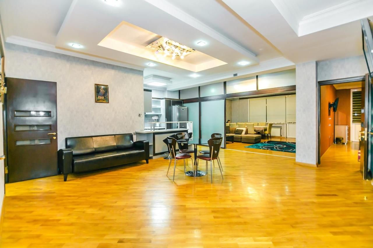 Апартаменты Apartment On Maiden Tower Баку-12